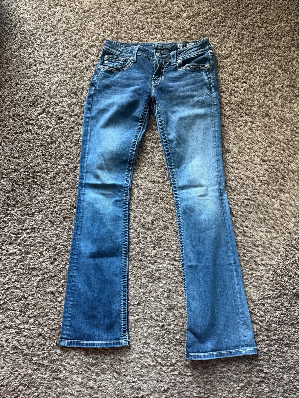 Miss Me Signature Bootcut Embellished Jeans Medium Wash Size 30 - Picture 3 of 9